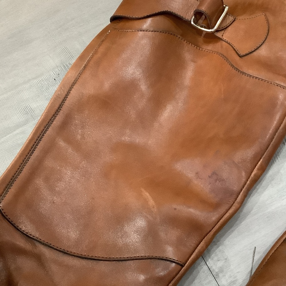 Elegant Tan Leather Riding Boots - Picture 3 of 8